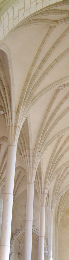 columns Solesmes